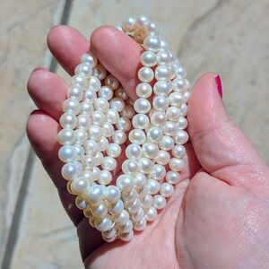 Classic Saltwater Pearl Strand Bracelet - Elegant Women’s Jewelry